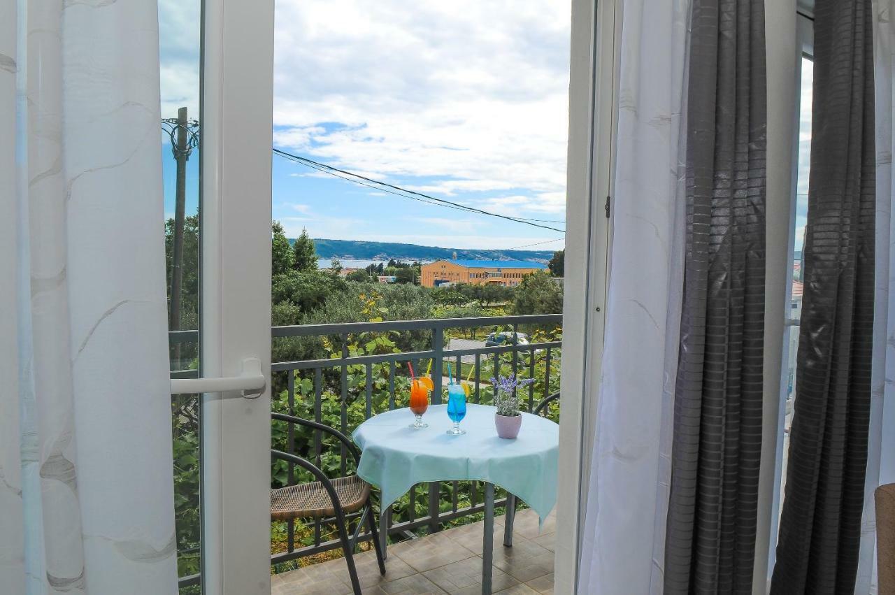 Apartment Petar Каштела Экстерьер фото