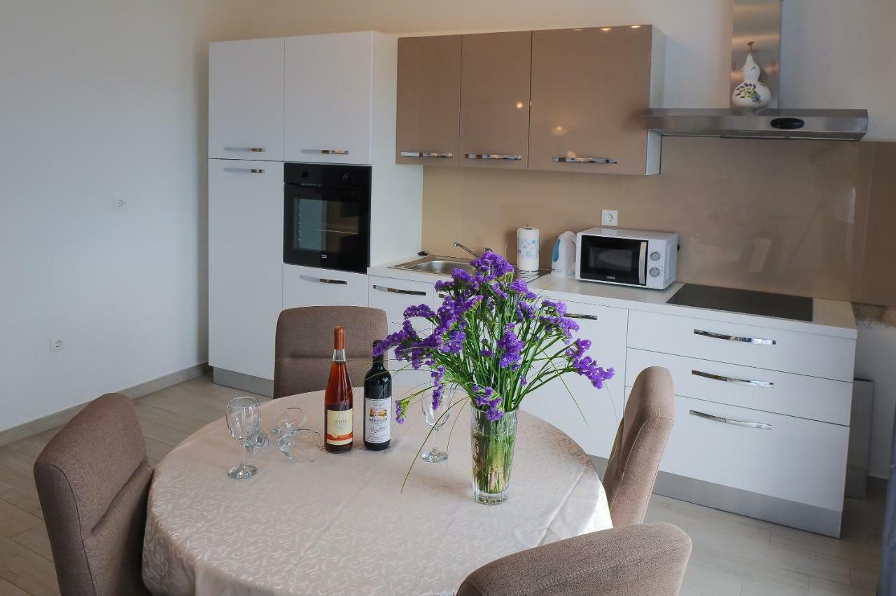 Apartment Petar Каштела Экстерьер фото