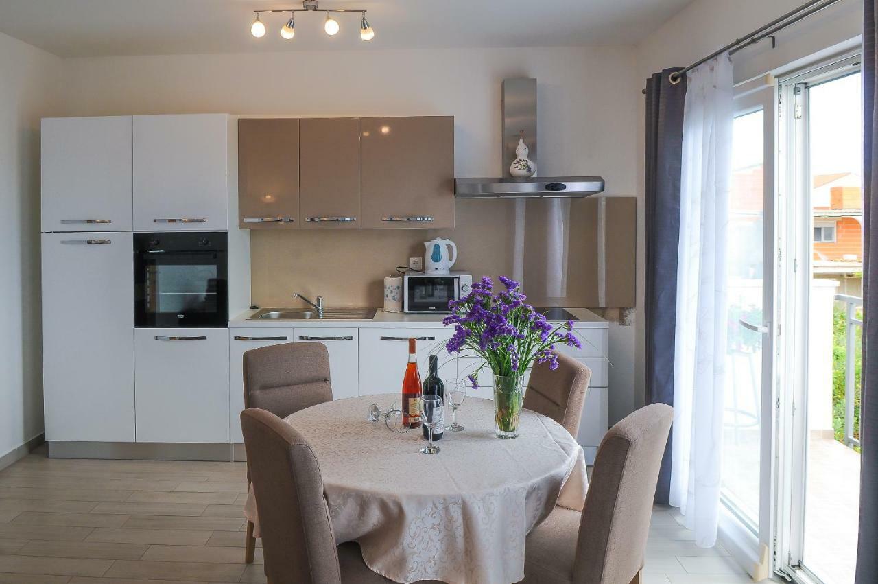 Apartment Petar Каштела Экстерьер фото