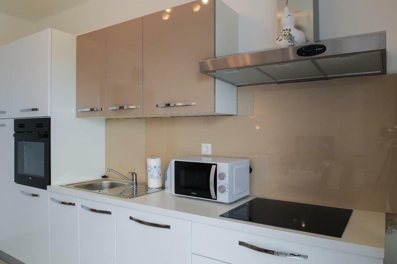 Apartment Petar Каштела Экстерьер фото
