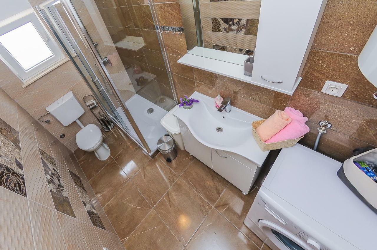 Apartment Petar Каштела Экстерьер фото