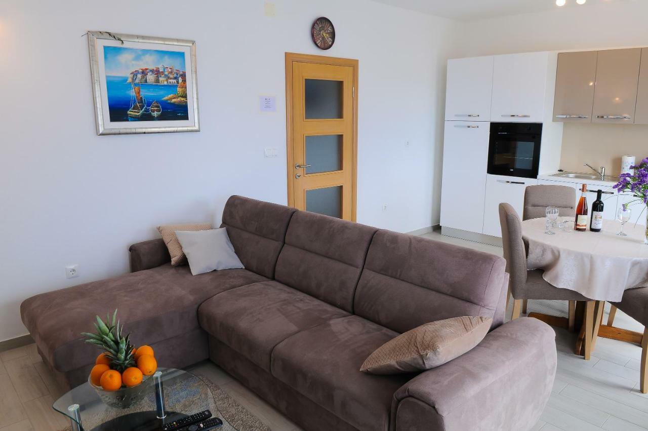 Apartment Petar Каштела Экстерьер фото